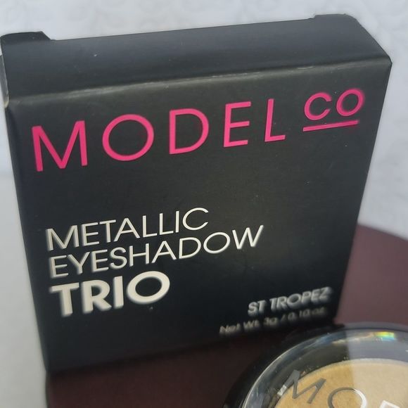 Model CO Metallic Eyeshadow Trio - St. Tropez - Picture 2 of 7